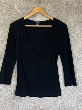 DKNY Shirt Womens P Petite Black 3/4 Sleeve Wrap Style Pullover Stretch- 4700